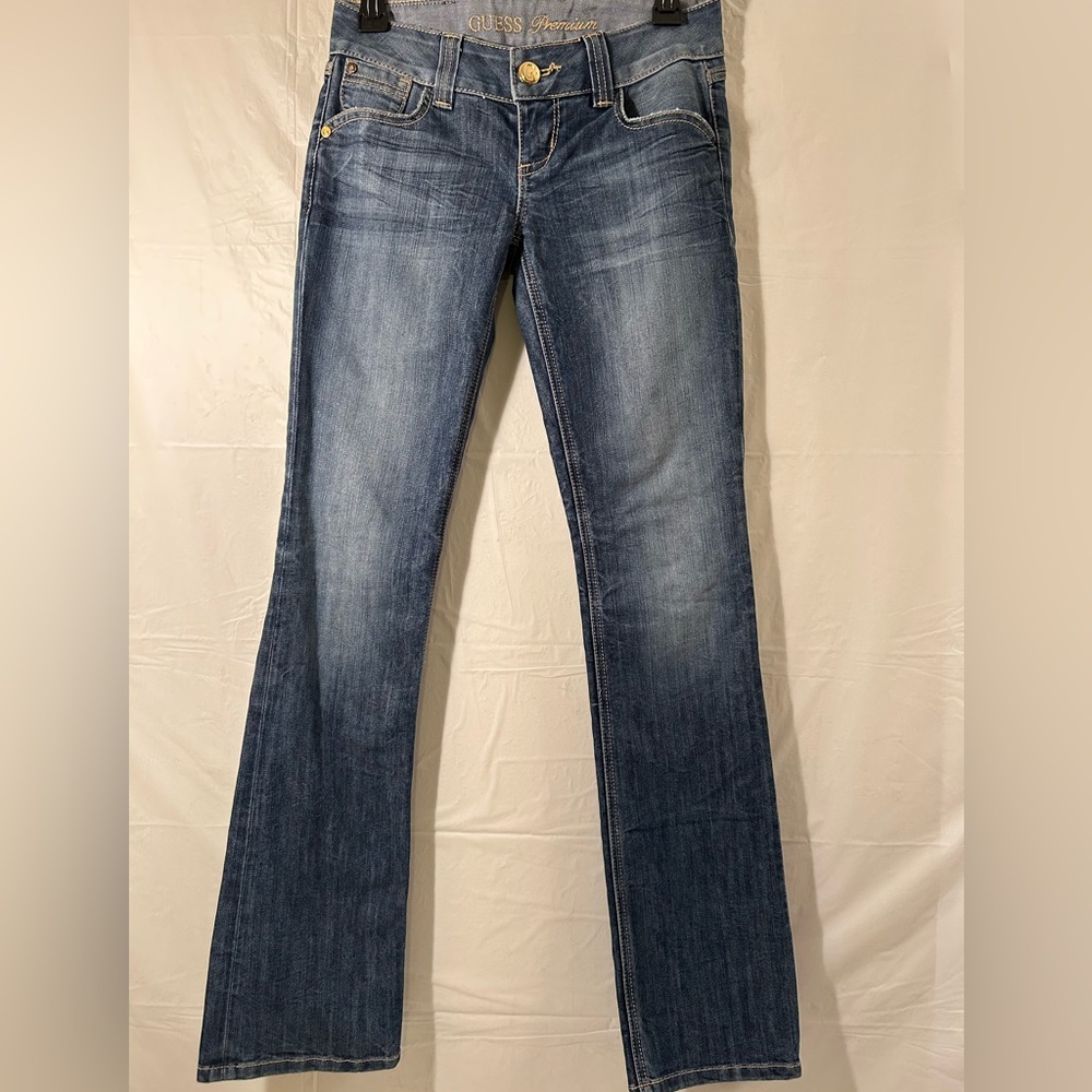 Guess Daredevil Distressed Straight Leg Low Rise Jeans Size 26